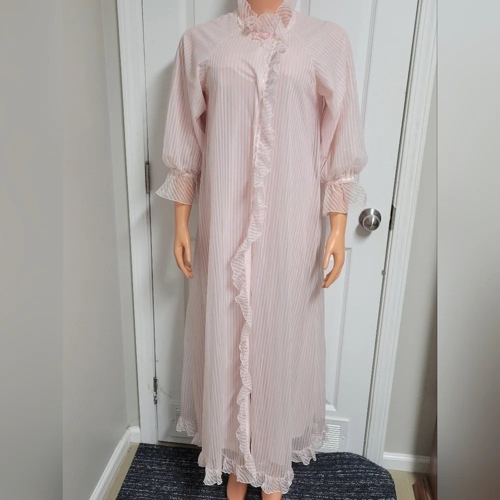Vintage Cheoette Ruffled Nightgown.